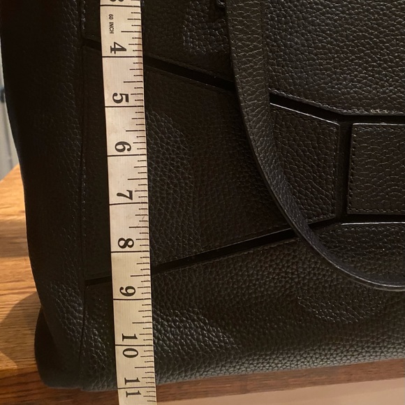 Kate Spade Large Tote - Picture 7 of 7